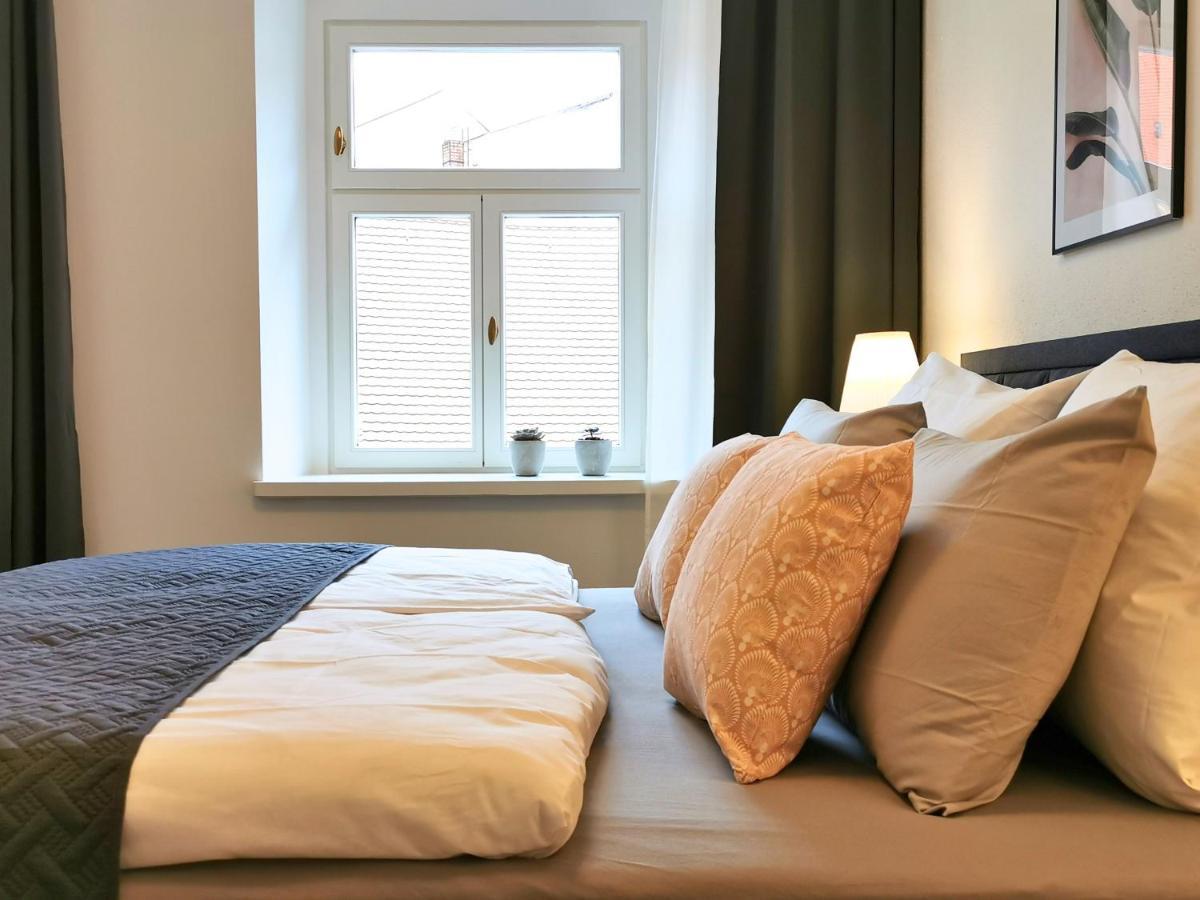 Fynbos Apartments Deluxe, Balkon, Historisch, Parkplatz Майсен Екстериор снимка